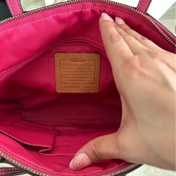 Pink Coach signature C bag - Picture 4 of 5